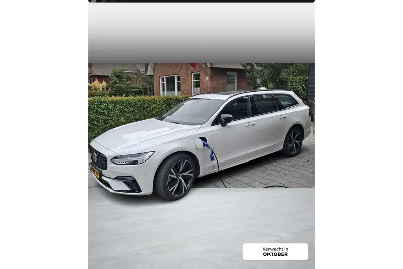 Volvo V90 (2022)