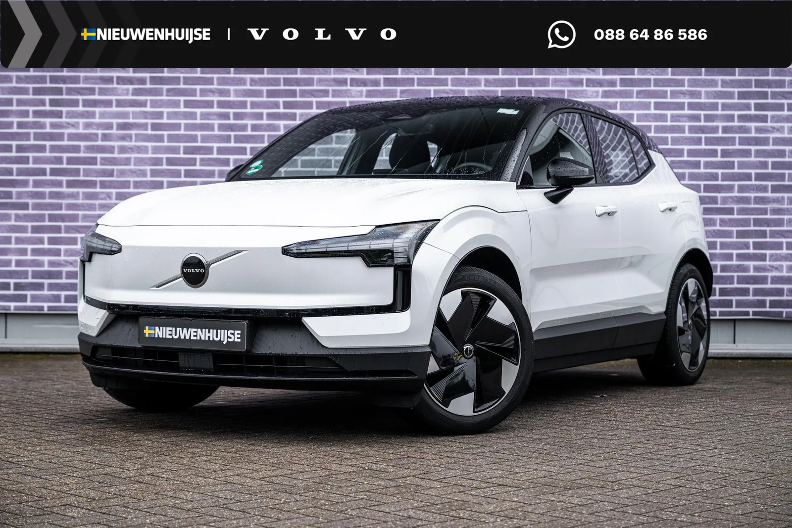 Volvo EX30 (2024) — foto 1