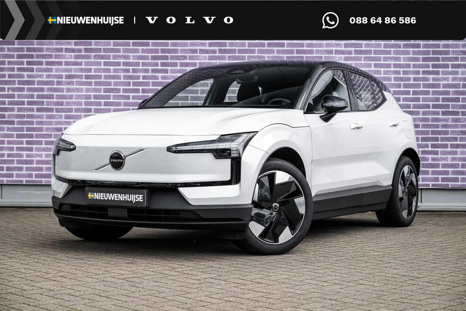 Volvo EX30 (2024) — foto 1
