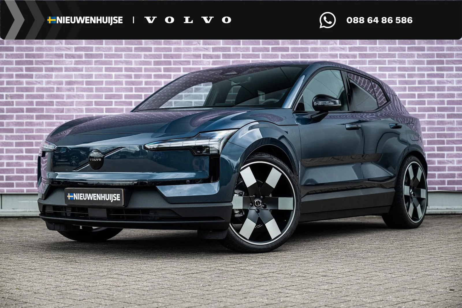 Volvo EX30 (2026) — foto 1