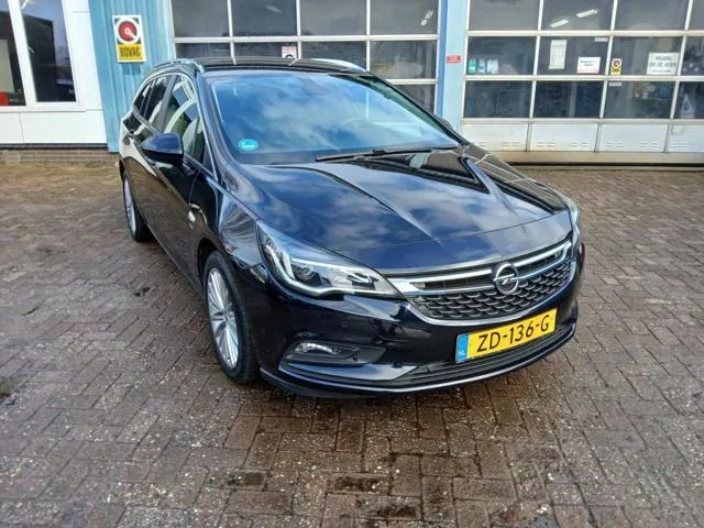 Opel Astra Sports Tourer (2019) — foto 1