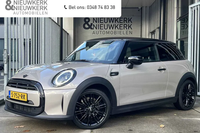 MINI Cooper (2023)