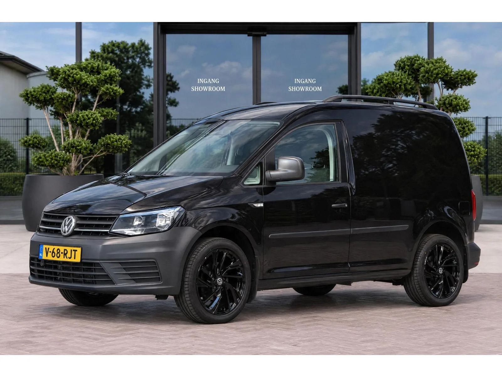Volkswagen Caddy (2017) — foto 1