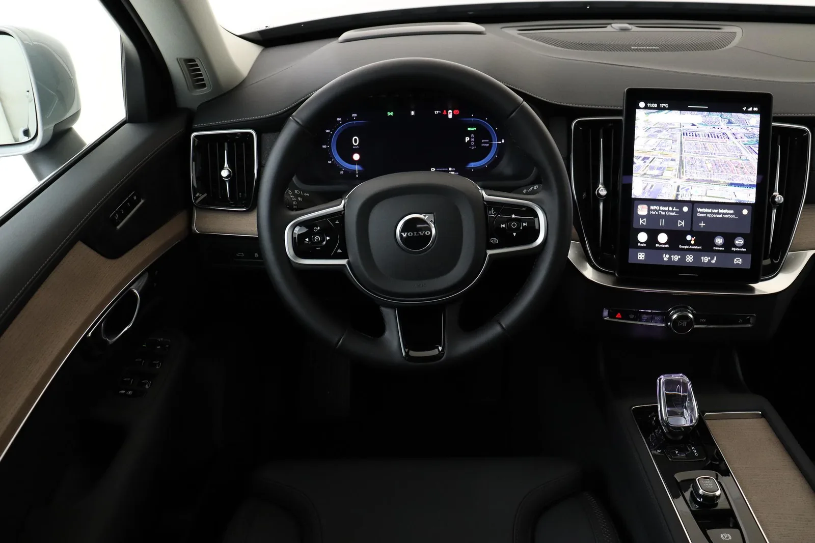 Volvo XC90 (2025) — foto 1
