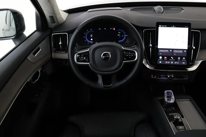 Volvo XC90 (2025)