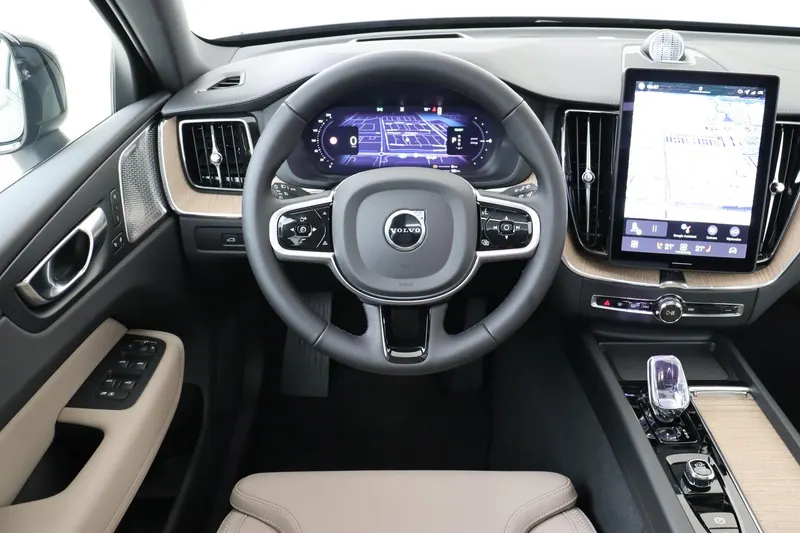 Volvo XC60 (2026)