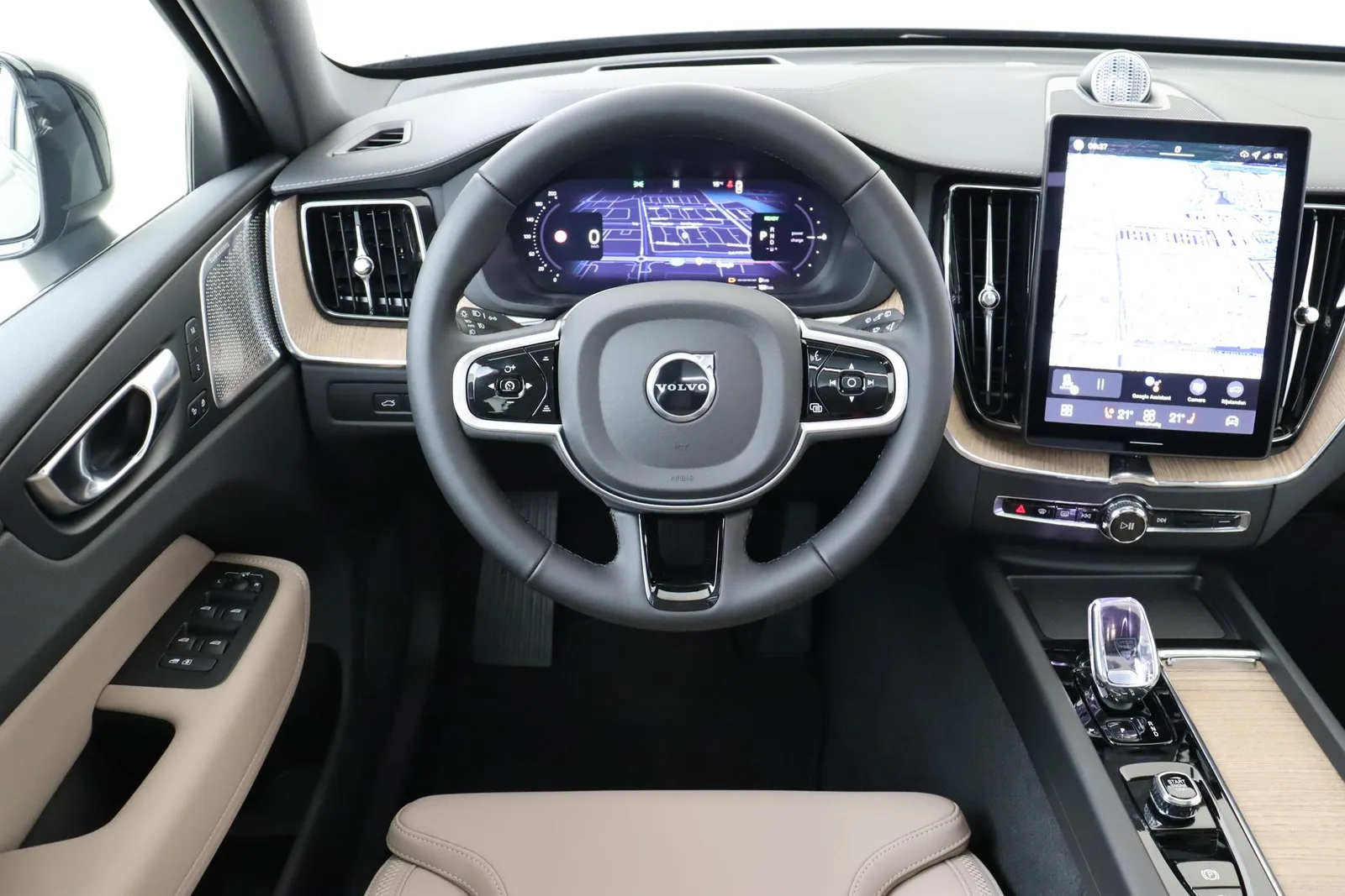Volvo XC60 (2026) — foto 1