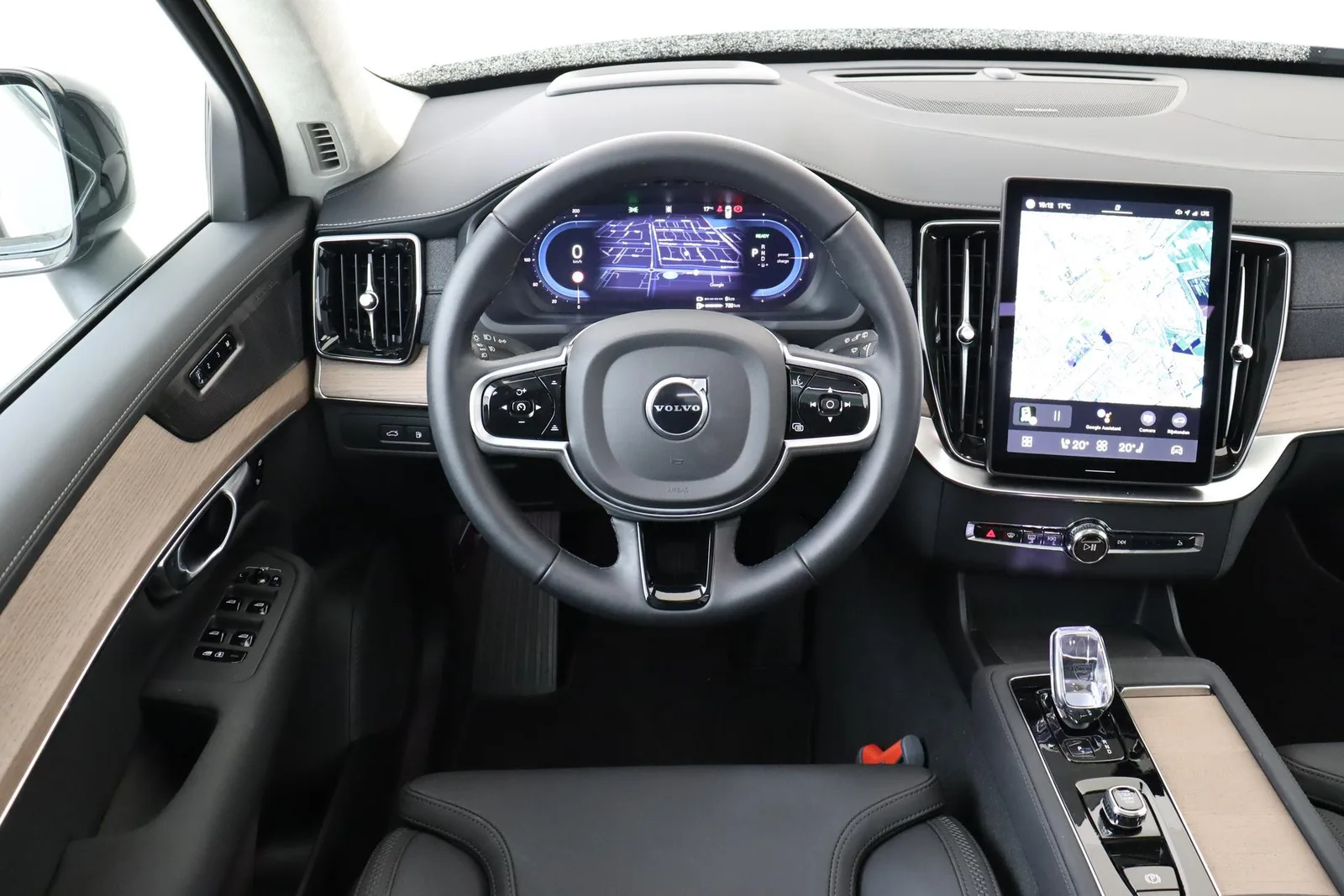 Volvo XC90 (2025) — foto 1
