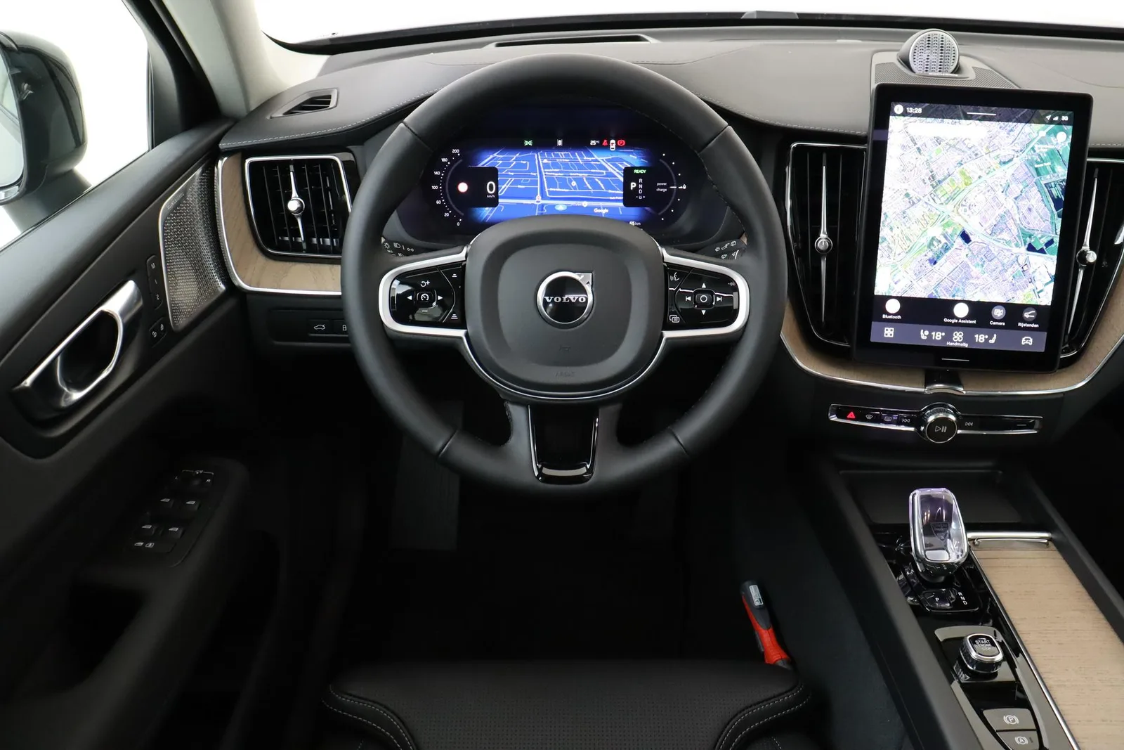 Volvo XC60 (2026) — foto 1