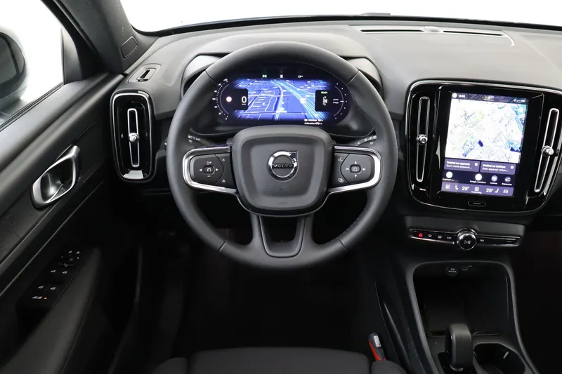 Volvo EX40 (2026)