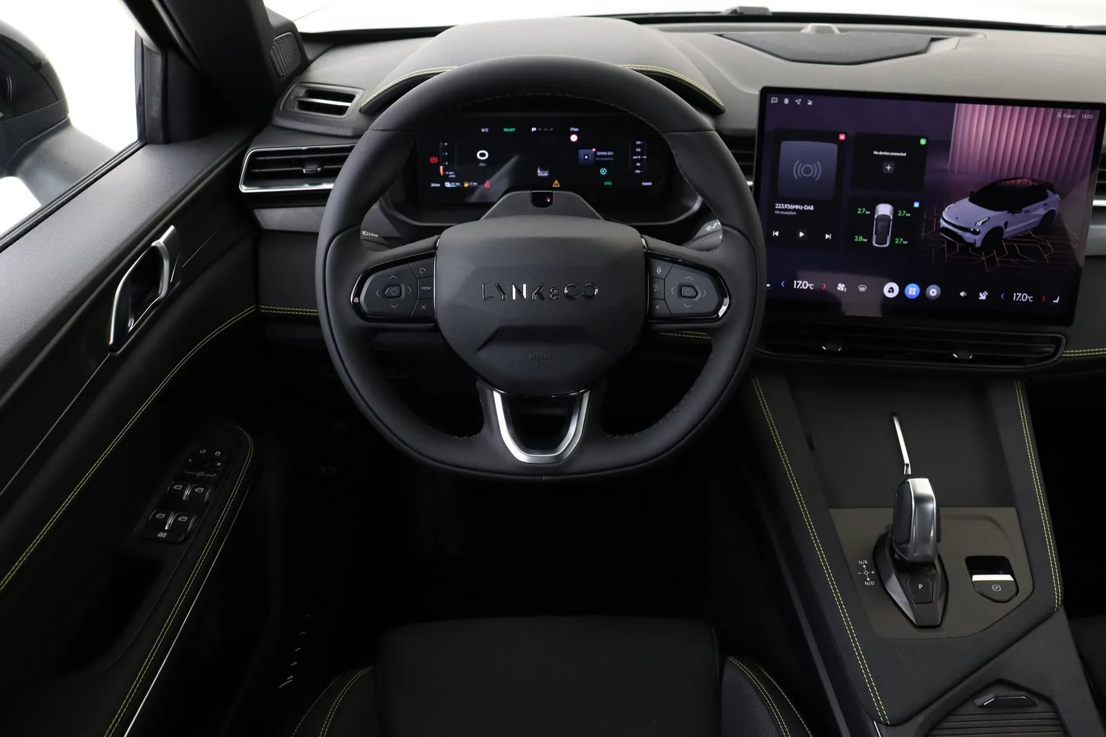 Lynk & Co 01 (2026) — foto 1