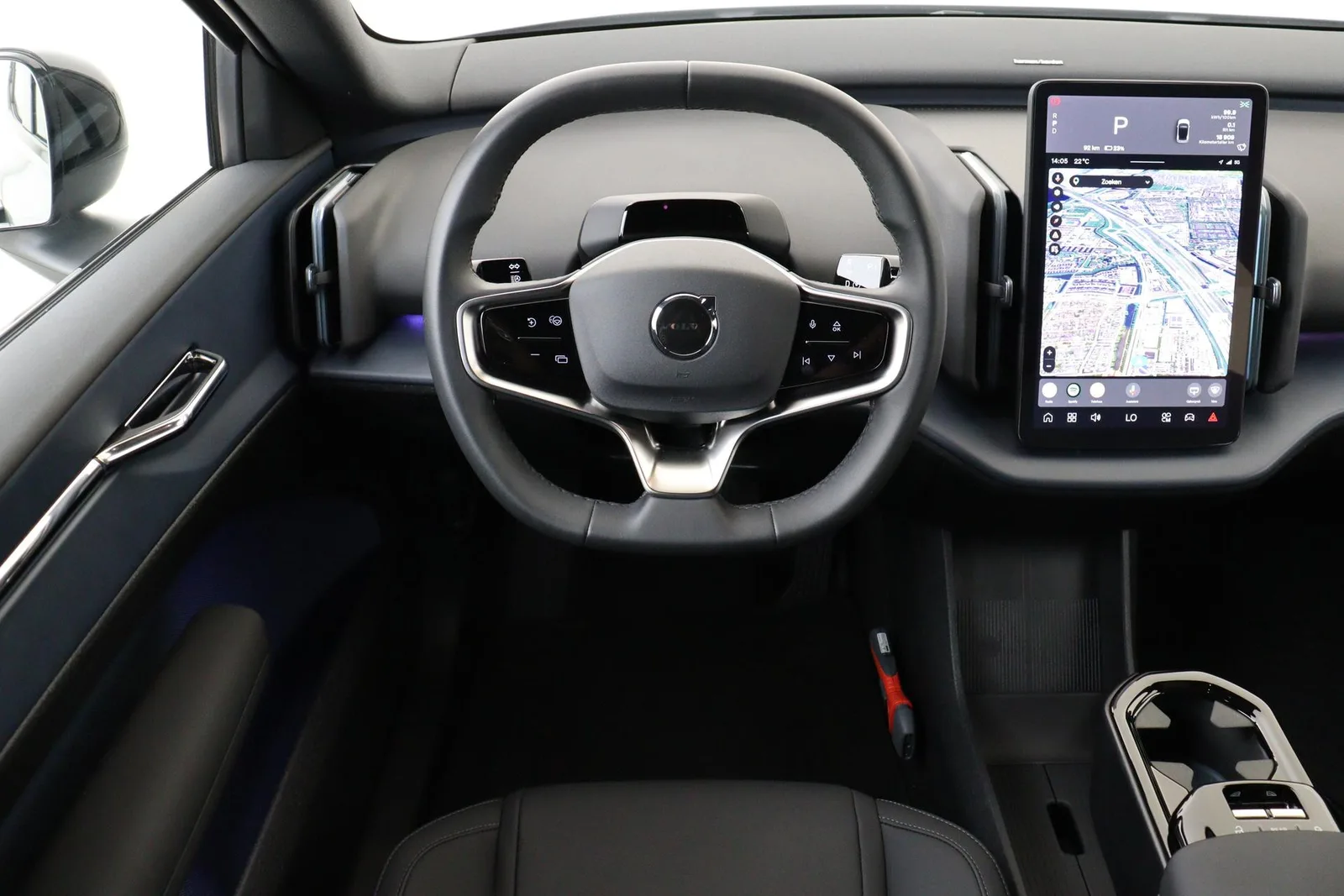 Volvo EX30 (2024) — foto 1