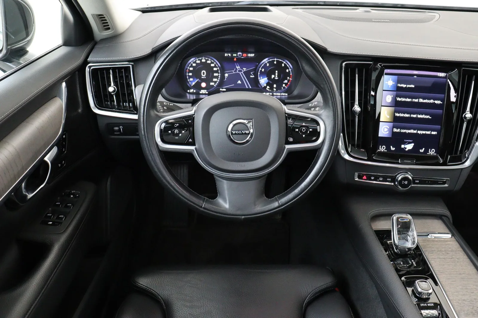 Volvo V90 (2021) — foto 1