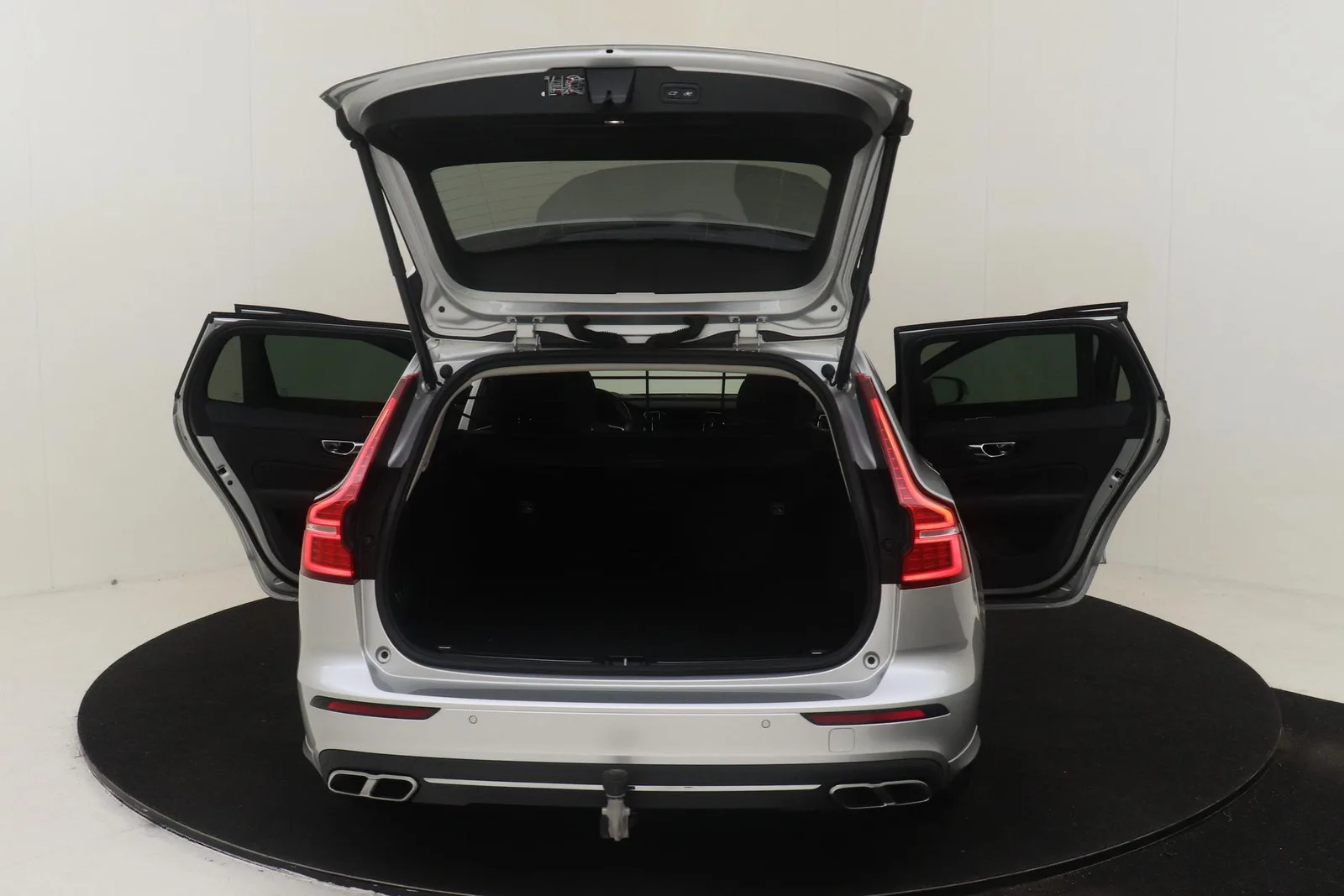 Volvo V60 (2021) — foto 1