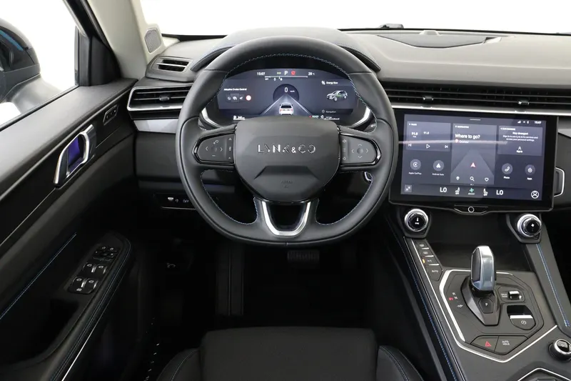 Lynk & Co 01 (2022)