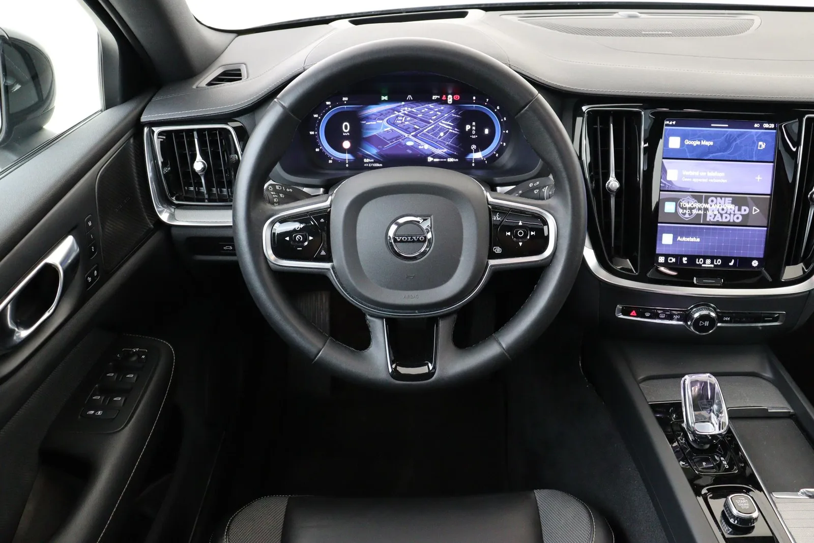 Volvo S60 (2023) — foto 1