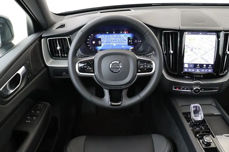 Volvo XC60 (2024)