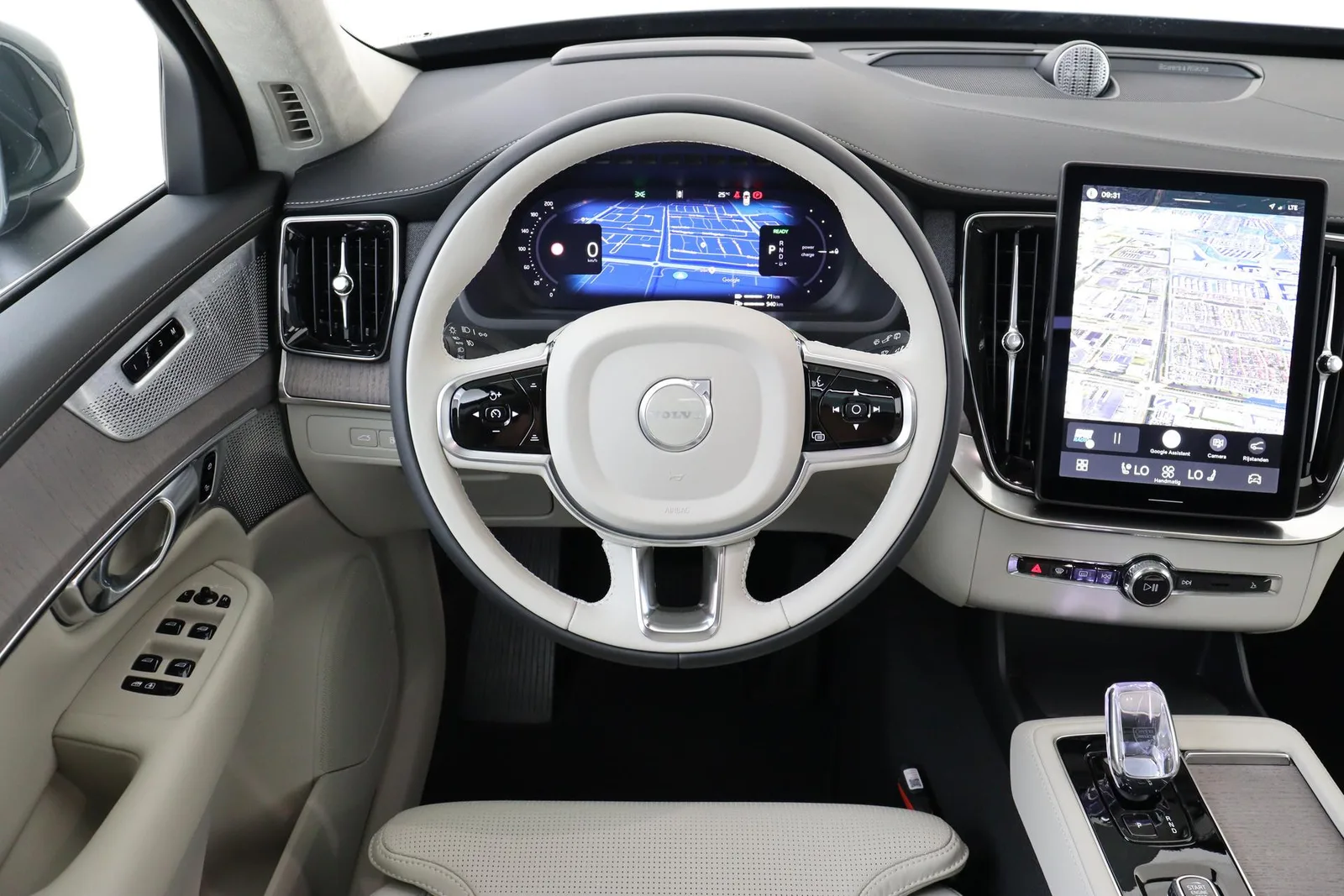 Volvo XC90 (2026) — foto 1