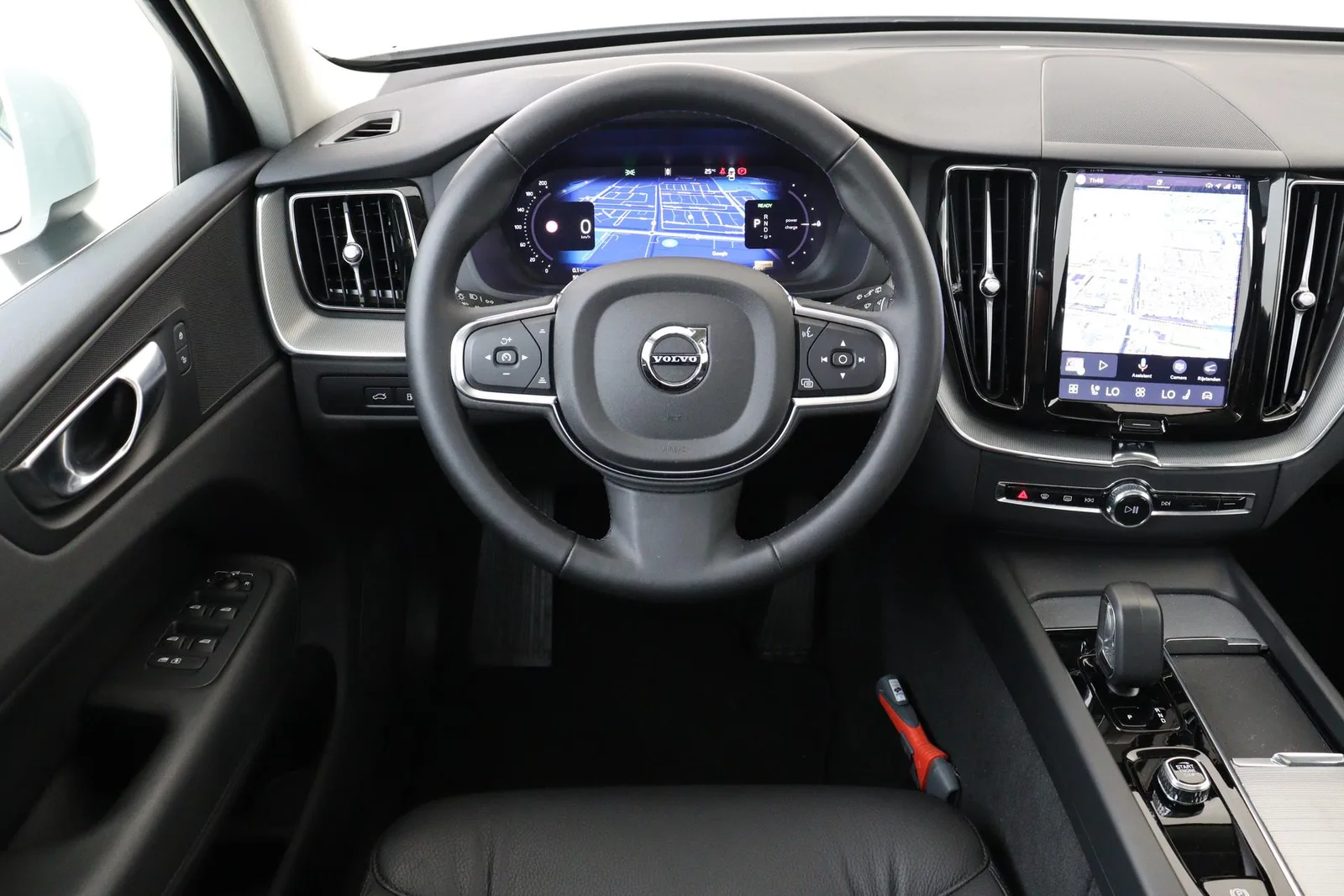 Volvo XC60 (2024) — foto 1