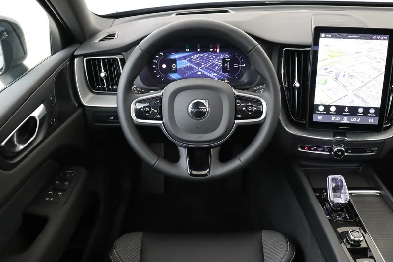 Volvo XC60 (2025)