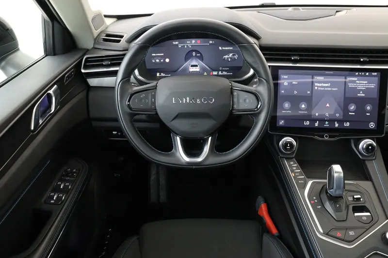 Lynk & Co 01 (2021)