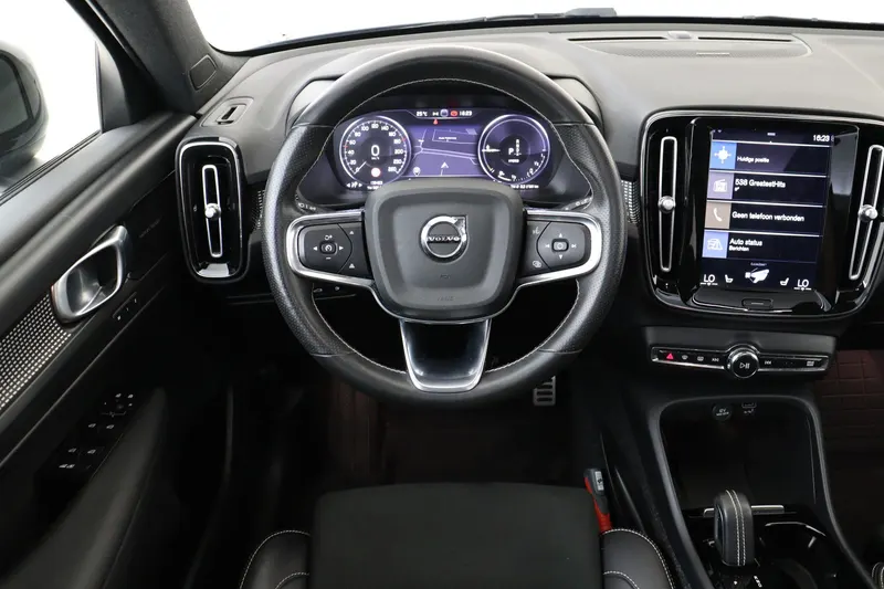 Volvo XC40 (2021)