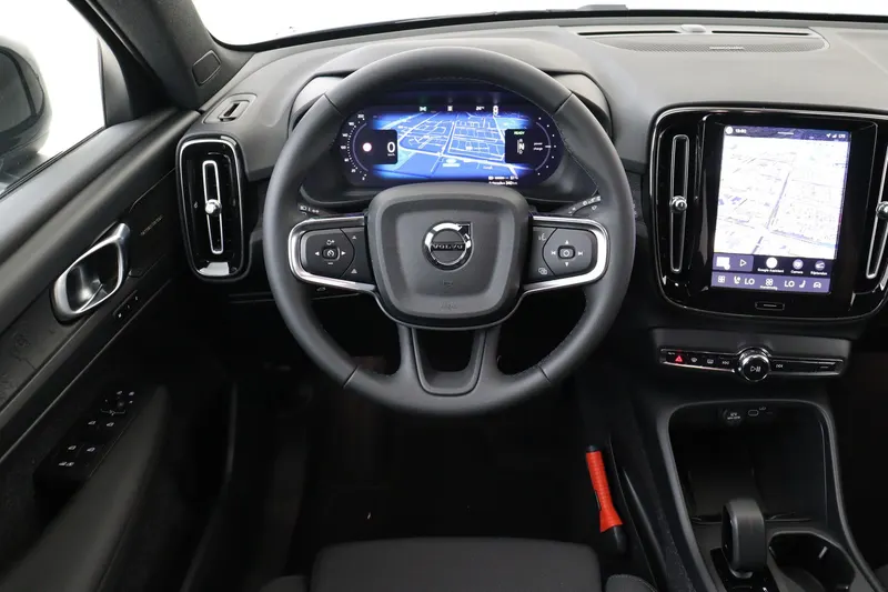 Volvo EX40 (2026)
