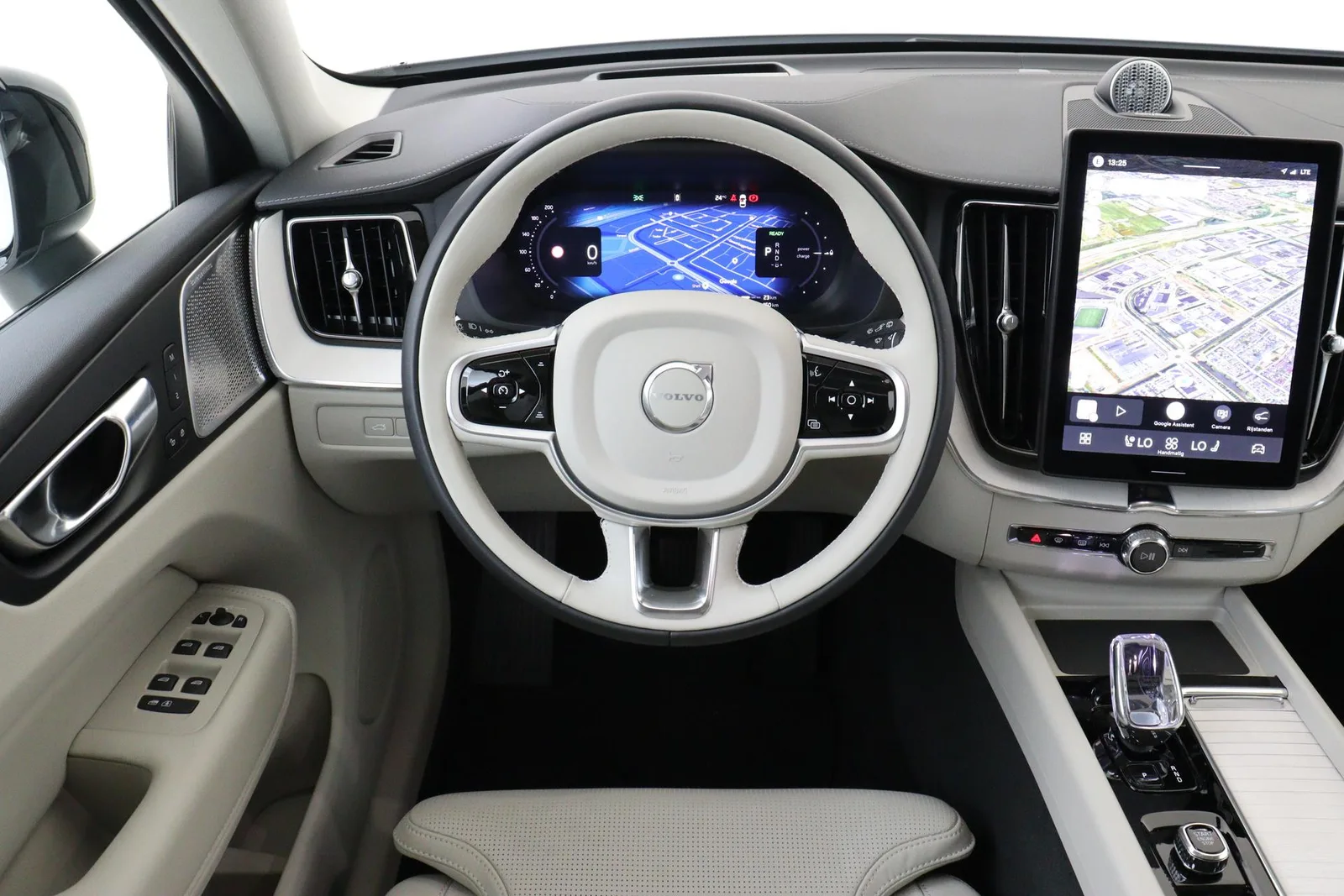 Volvo XC60 (2026) — foto 1