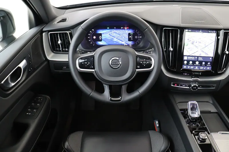 Volvo XC60 (2023)