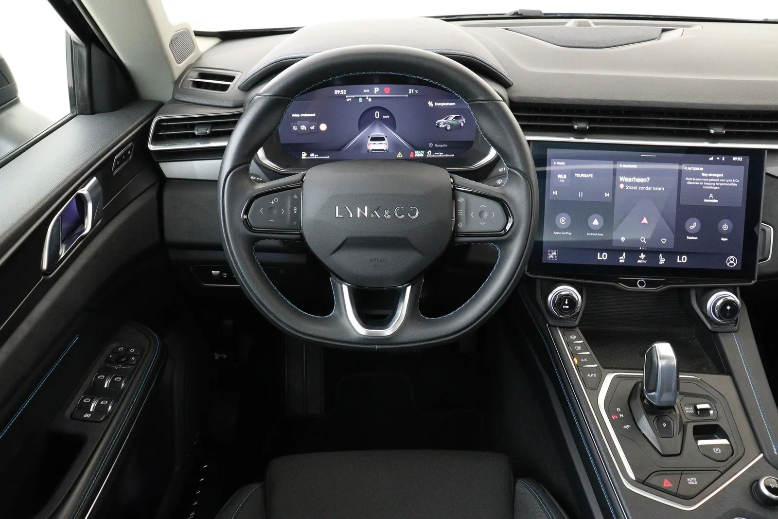 Lynk & Co 01 (2022) — foto 1