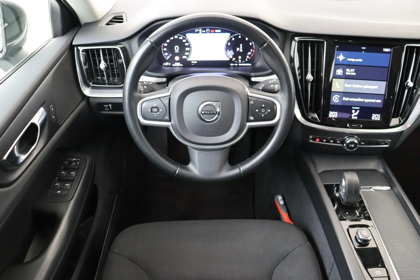 Volvo V60 (2021) — foto 1