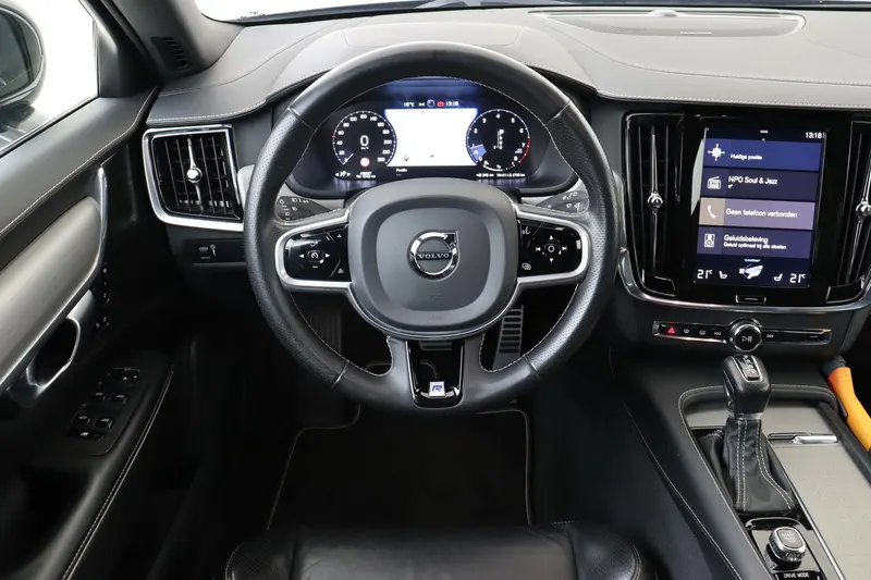 Volvo V90 (2020)