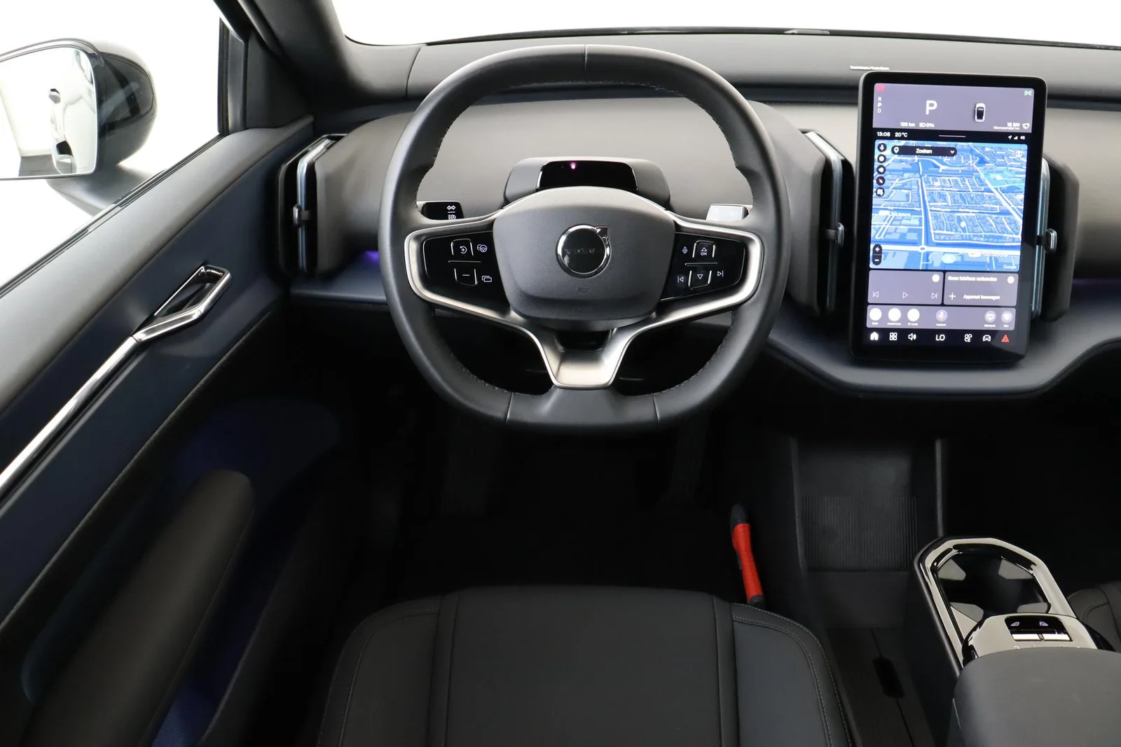 Volvo EX30 (2024) — foto 1