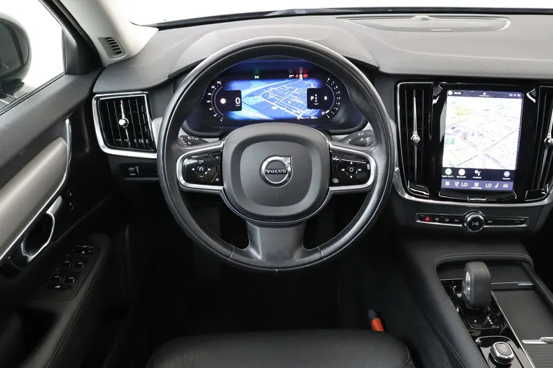 Volvo S90 (2022)