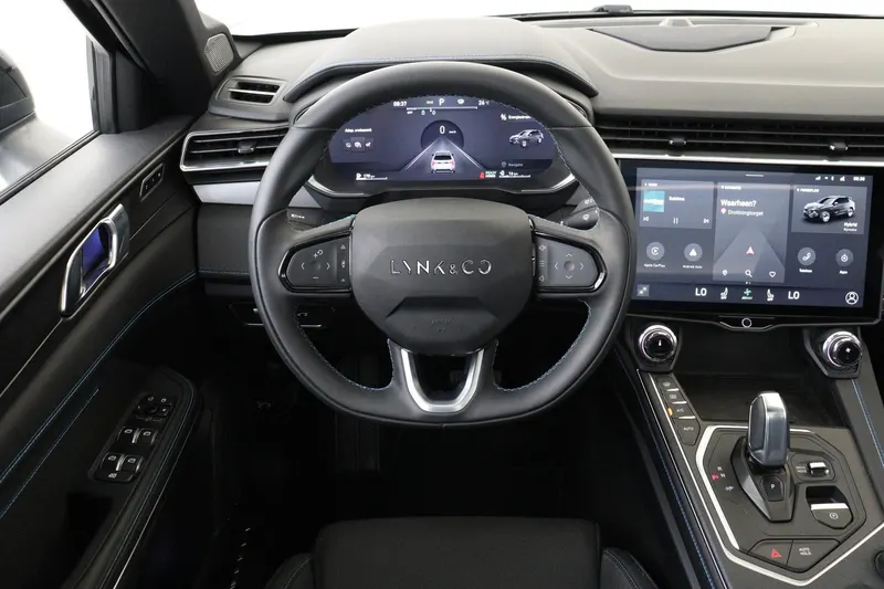 Lynk & Co 01 (2024)