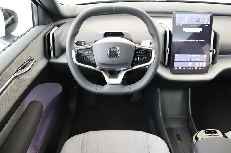 Volvo EX30 (2025)