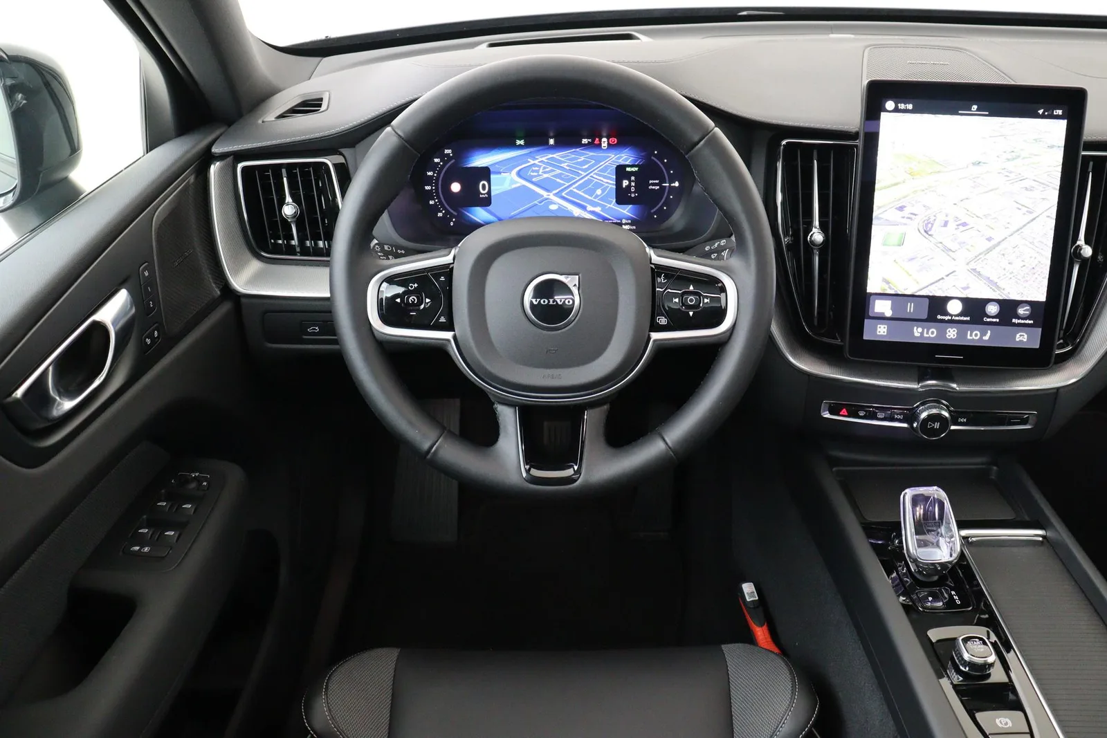 Volvo XC60 (2026) — foto 1