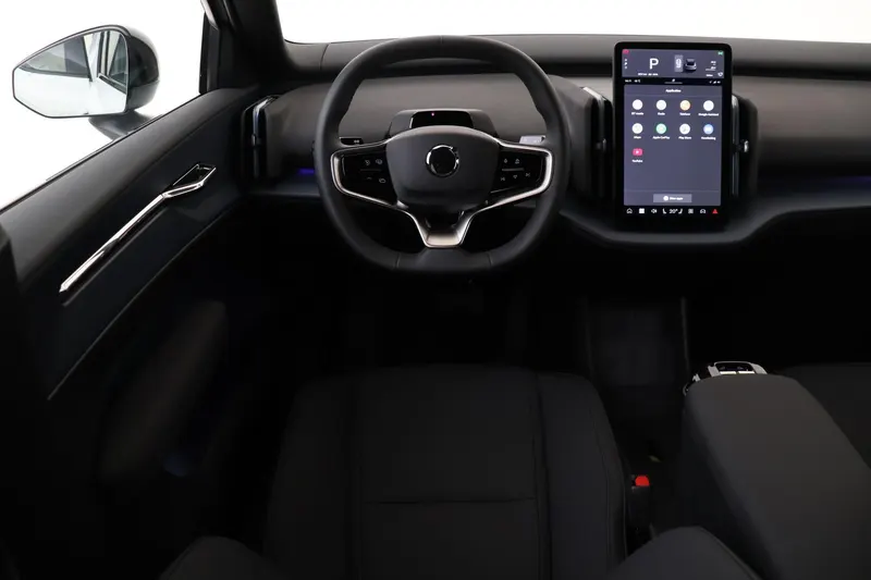 Volvo EX30 (2025)