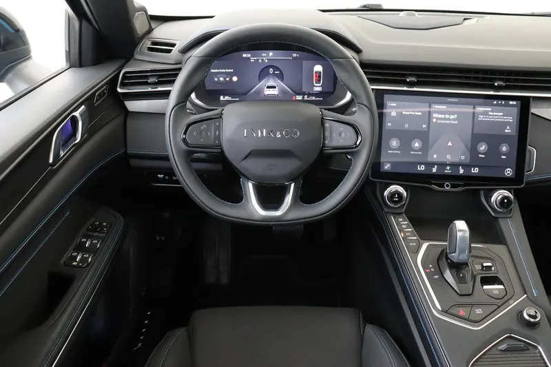 Lynk & Co 01 (2024)