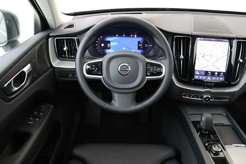 Volvo XC60 (2025)