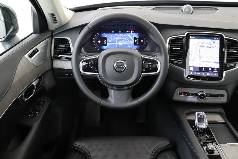 Volvo XC90 (2024)