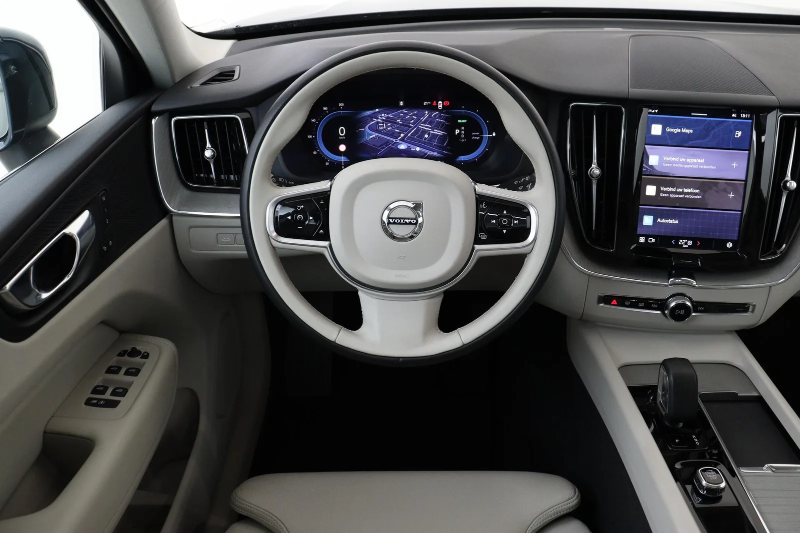 Volvo XC60 (2024) — foto 1