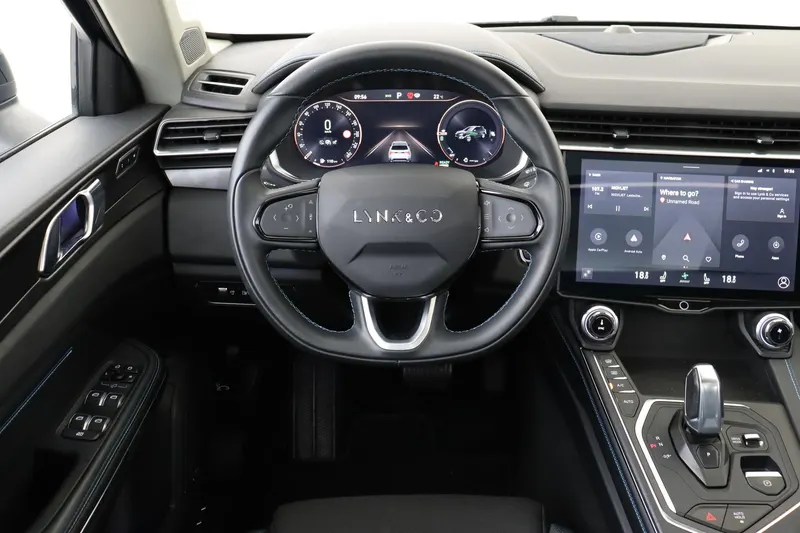 Lynk & Co 01 (2024)