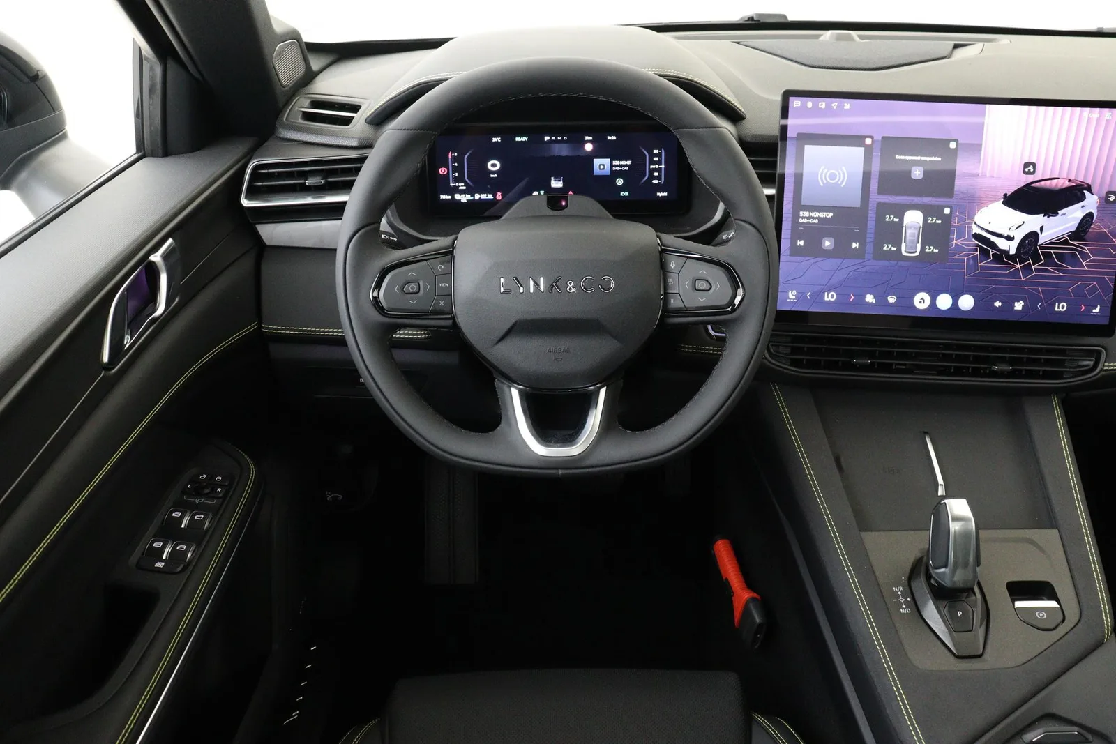 Lynk & Co 01 (2026) — foto 1