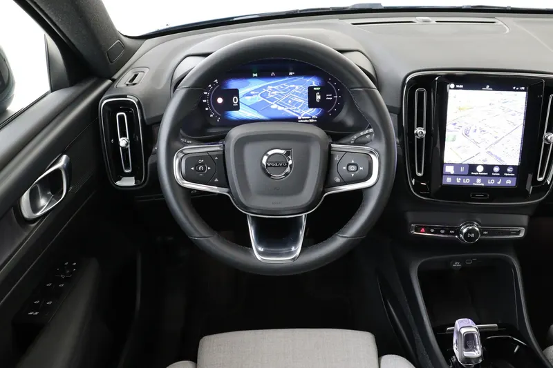 Volvo XC40 (2022)