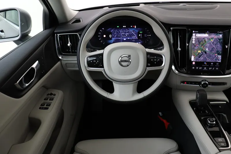 Volvo V60 (2025)