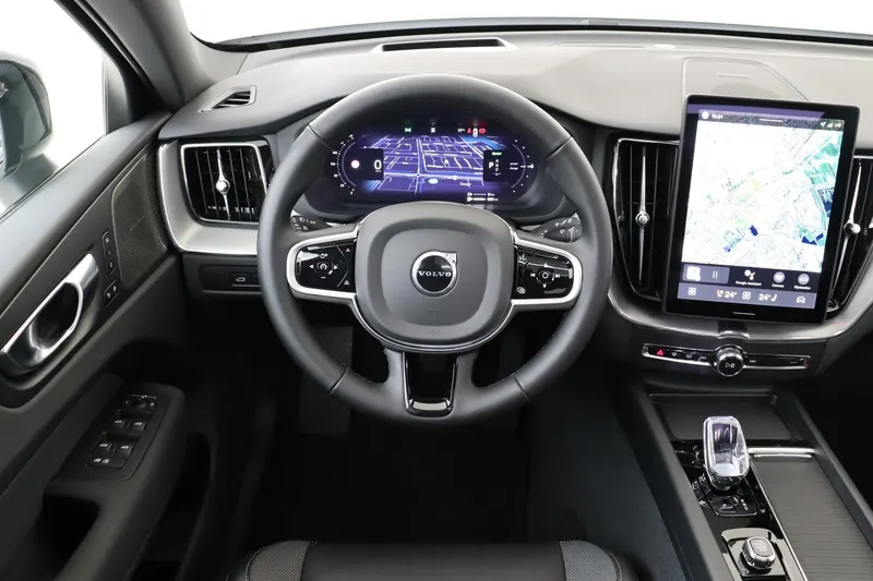 Volvo XC60 (2025)