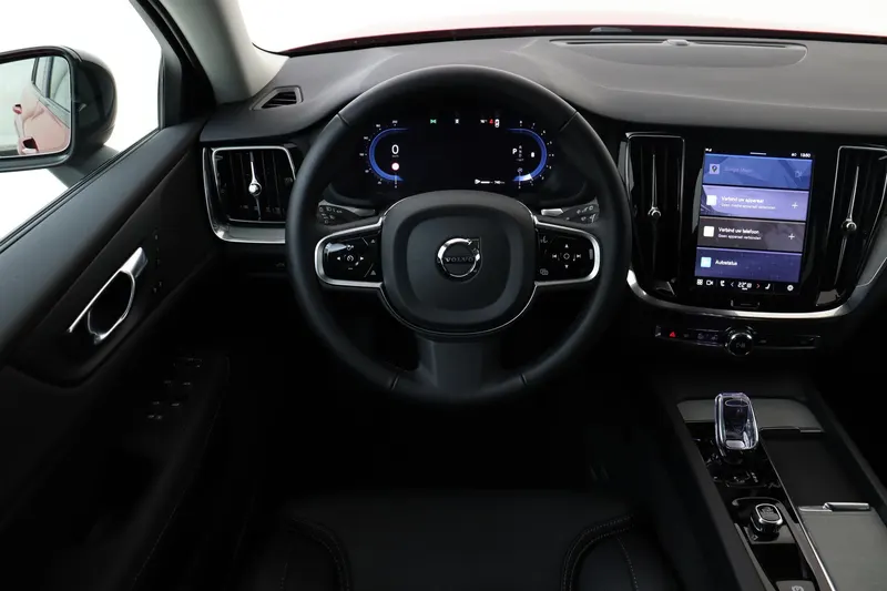 Volvo V60 (2025)