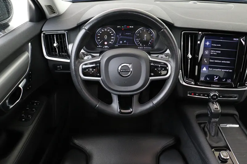 Volvo S90 (2018)