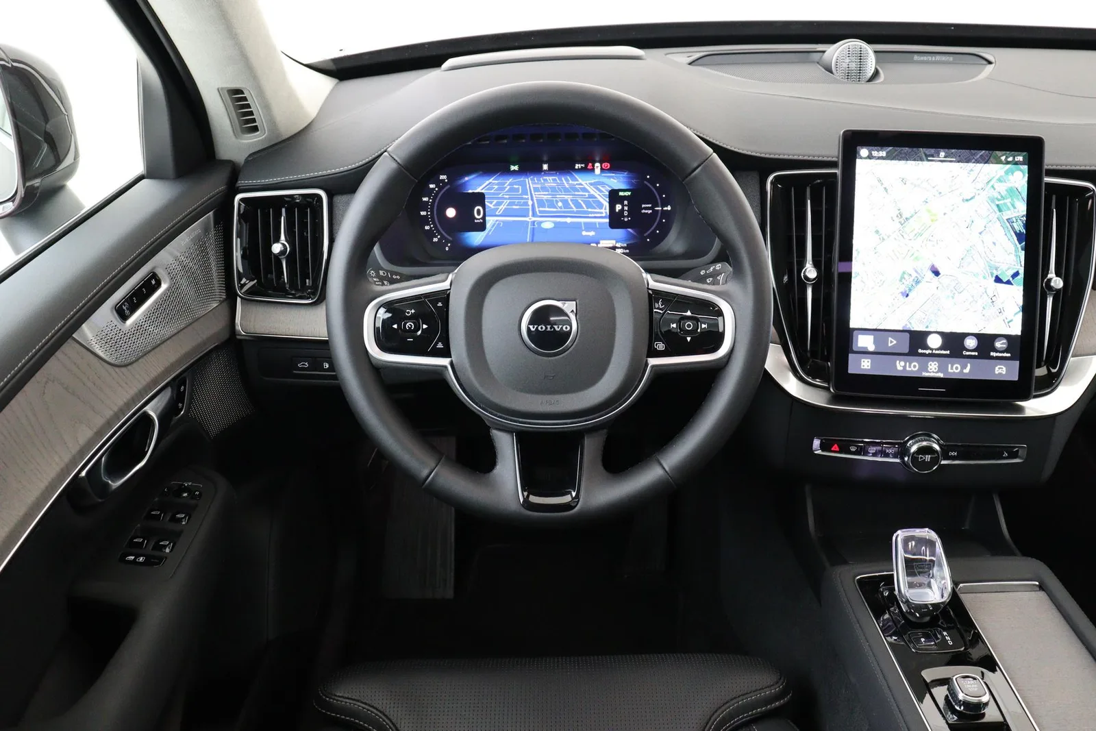 Volvo XC90 (2025) — foto 1